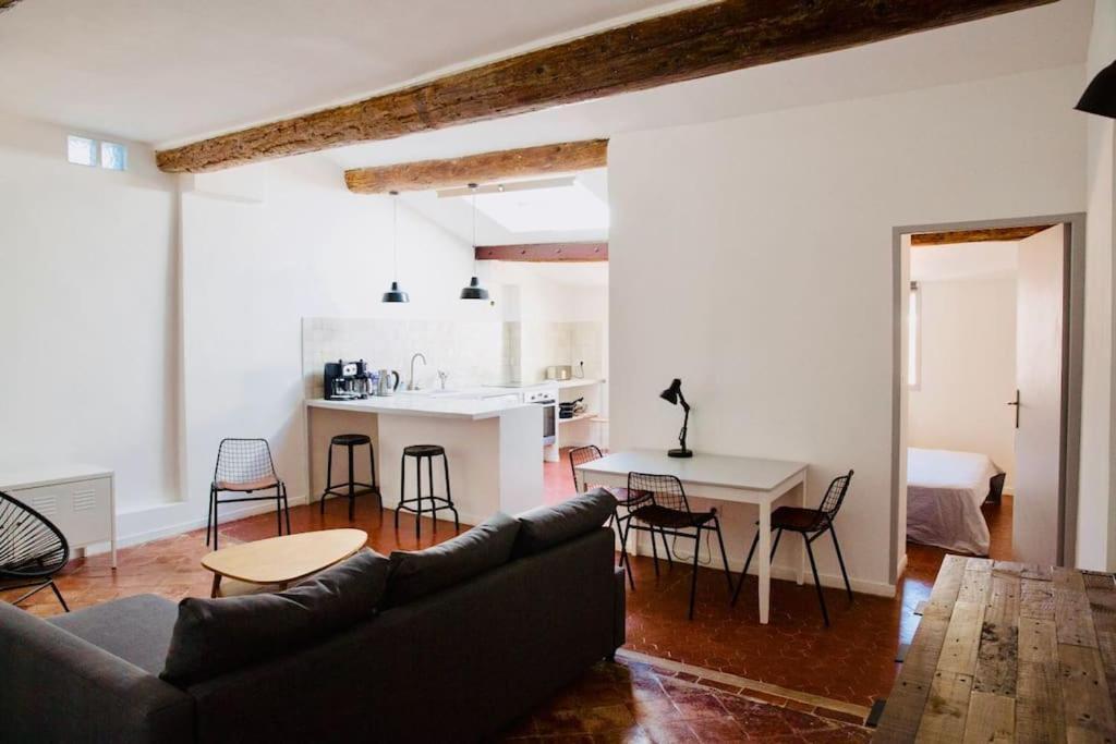 Apartment Spacieux Et Lumineux T3 - De Aix-en-Provence